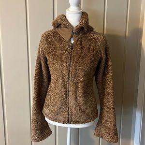 Patagonia Women’s brown/tan Teddy Synchilla size medium